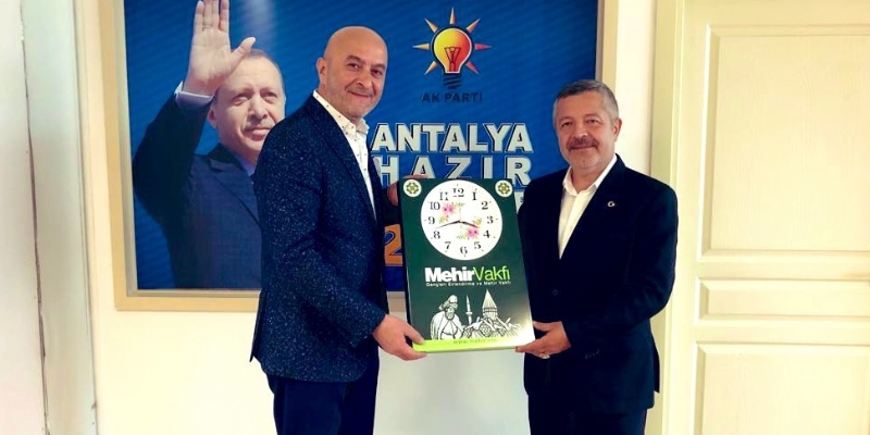 MÜT. HYT. BŞK.MIZ´DAN ZEKERİYA TONOĞLU BEYE HEDİYE TAKDİMİ.. 