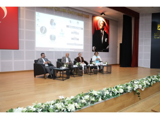 MÜTEVELLİ HEYET BAŞKANIMIZDAN PANEL.